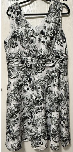 Women’s Amanda Lane Dress Black And White Size 16W