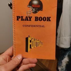 1992 Nintendo Super Play Action Football Play Book 