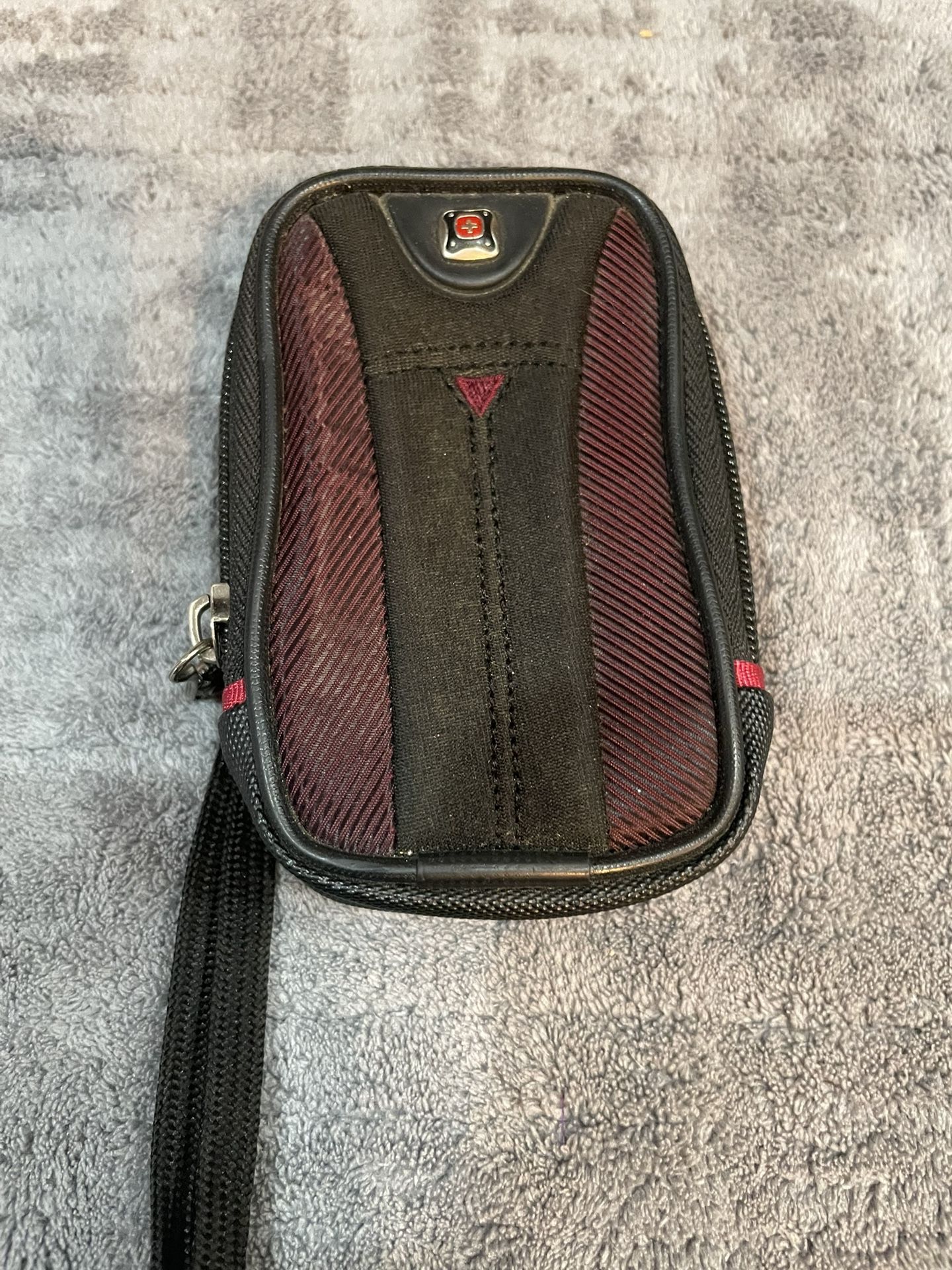 Wenger SwissGear Sherpa Visit > Collection Small Camera...