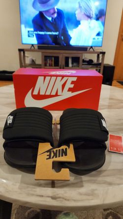 Nike OffCourt adjust Slides in Black