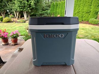 Cooler, nearly new