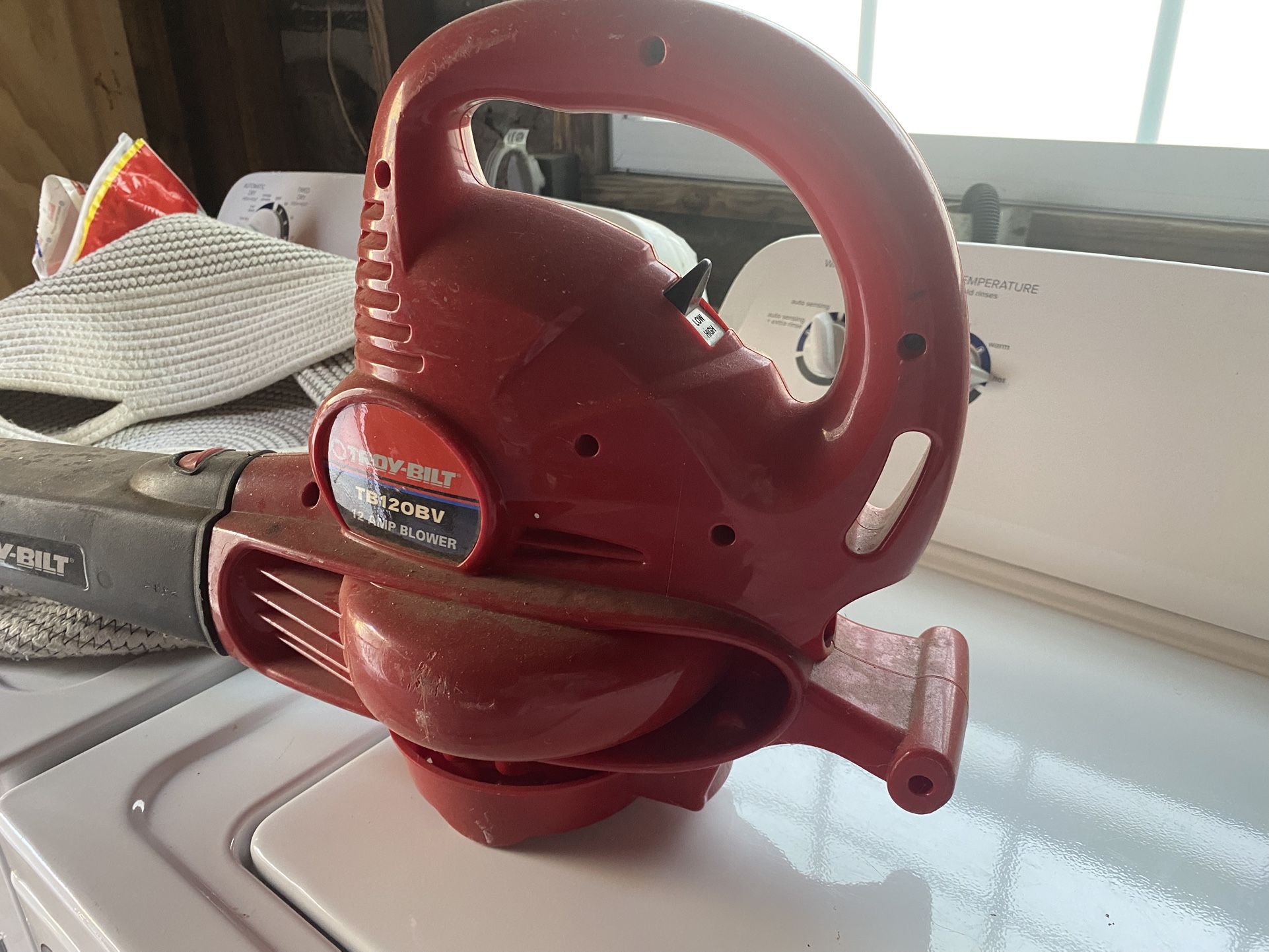 Leaf Blower