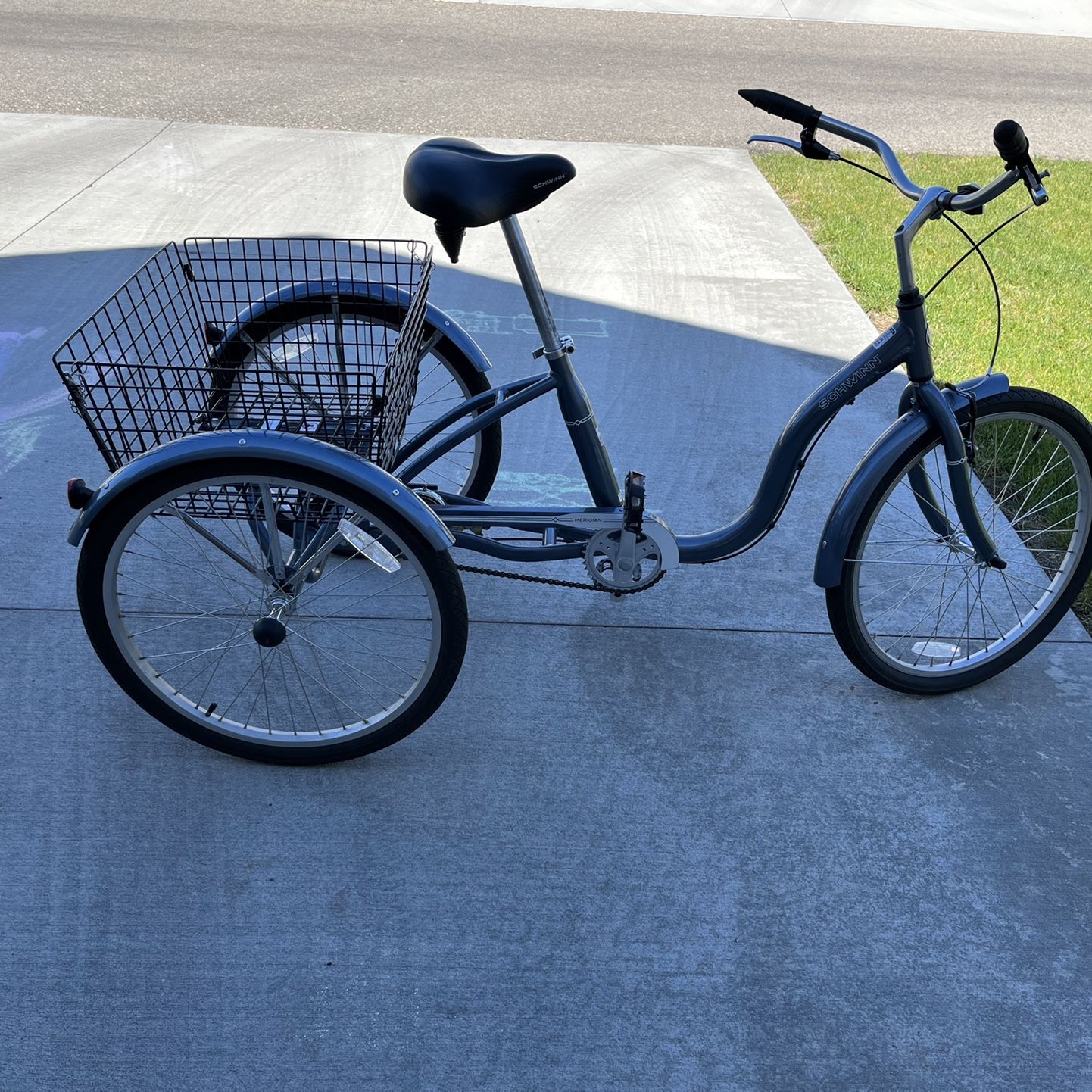 24 Schwinn Adult Trike for Sale in Meridian ID OfferUp
