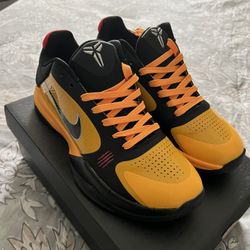 Kobe 5 V Bruce Lee 