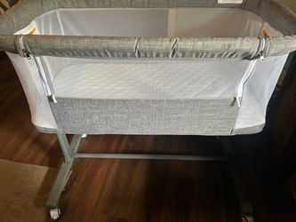 Baby bed side bed