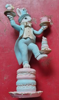 EASTER SCULPTURES