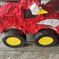 Piñata (Truck)