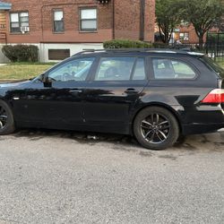 07 Bmw 530xi. Wagon