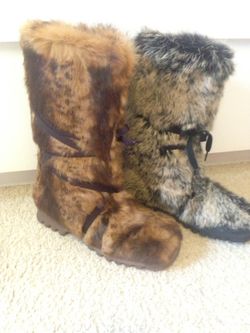 BEBE rabbit fur boots