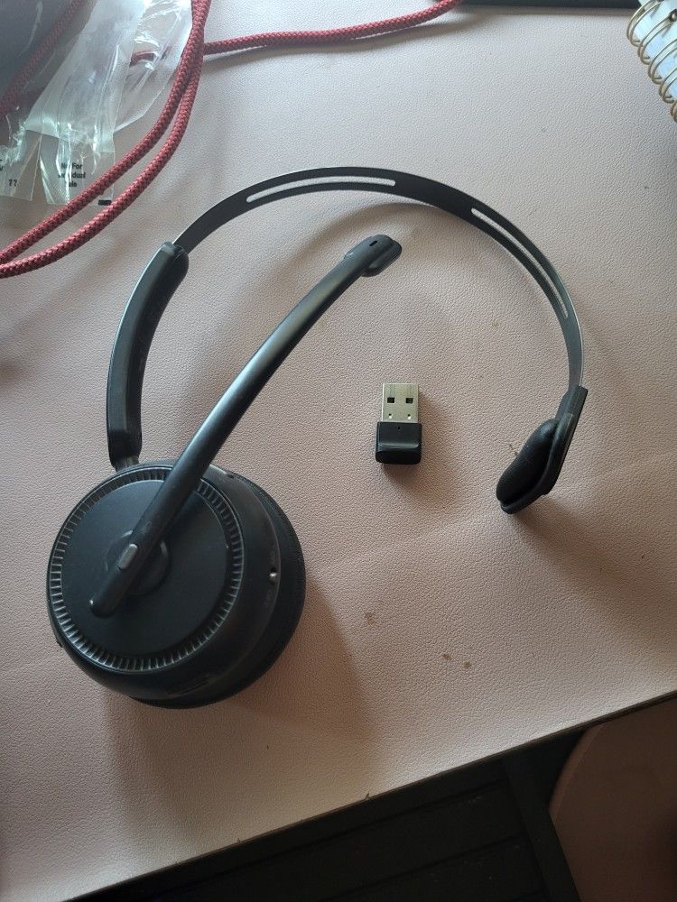 Wireless Headset with USB Adapter