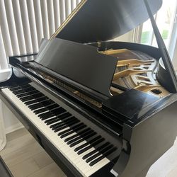 Grand Piano - Kawai KG-2C