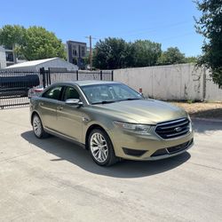 2013 Ford Taurus