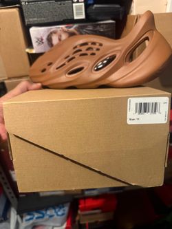 Adidas Yeezy Foam Runner Size 11