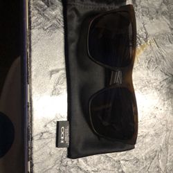 Oakley Sliver Sunglasses With Storage Bag
