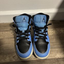 Jordan 1 Mid University Blue Black (GS)