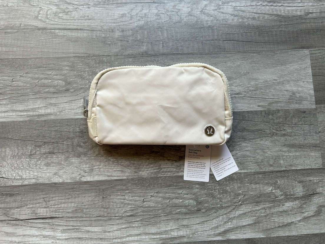 Lululemon Everywhere Belt Bag Cream White Wordmark New With Tags 1L