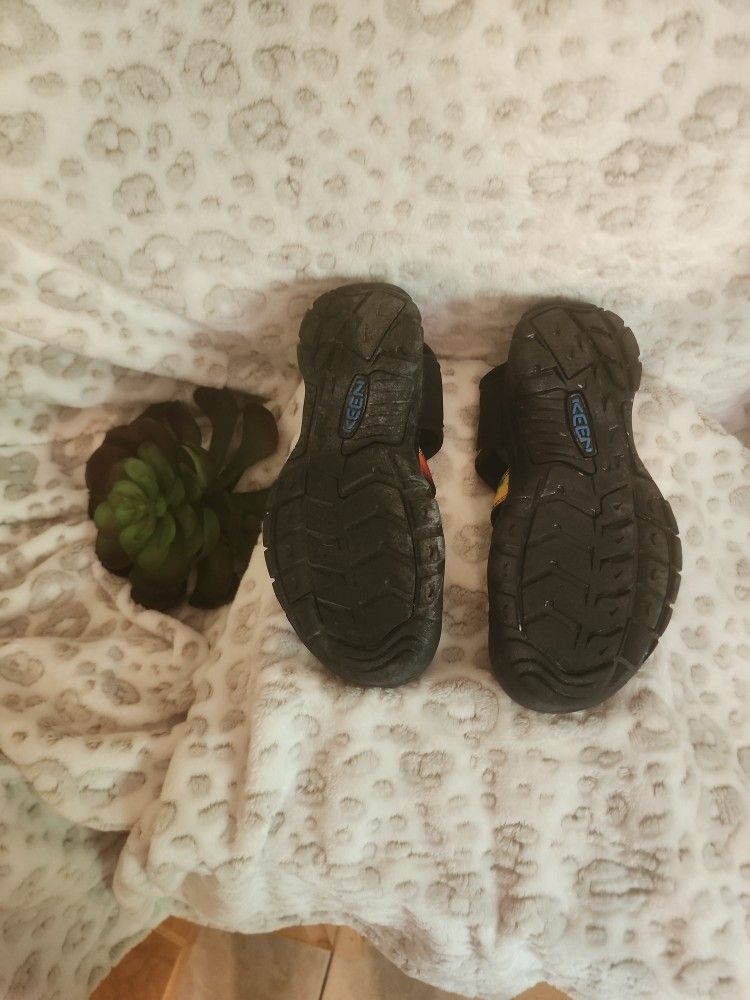 Wmn's KEEN Sandals