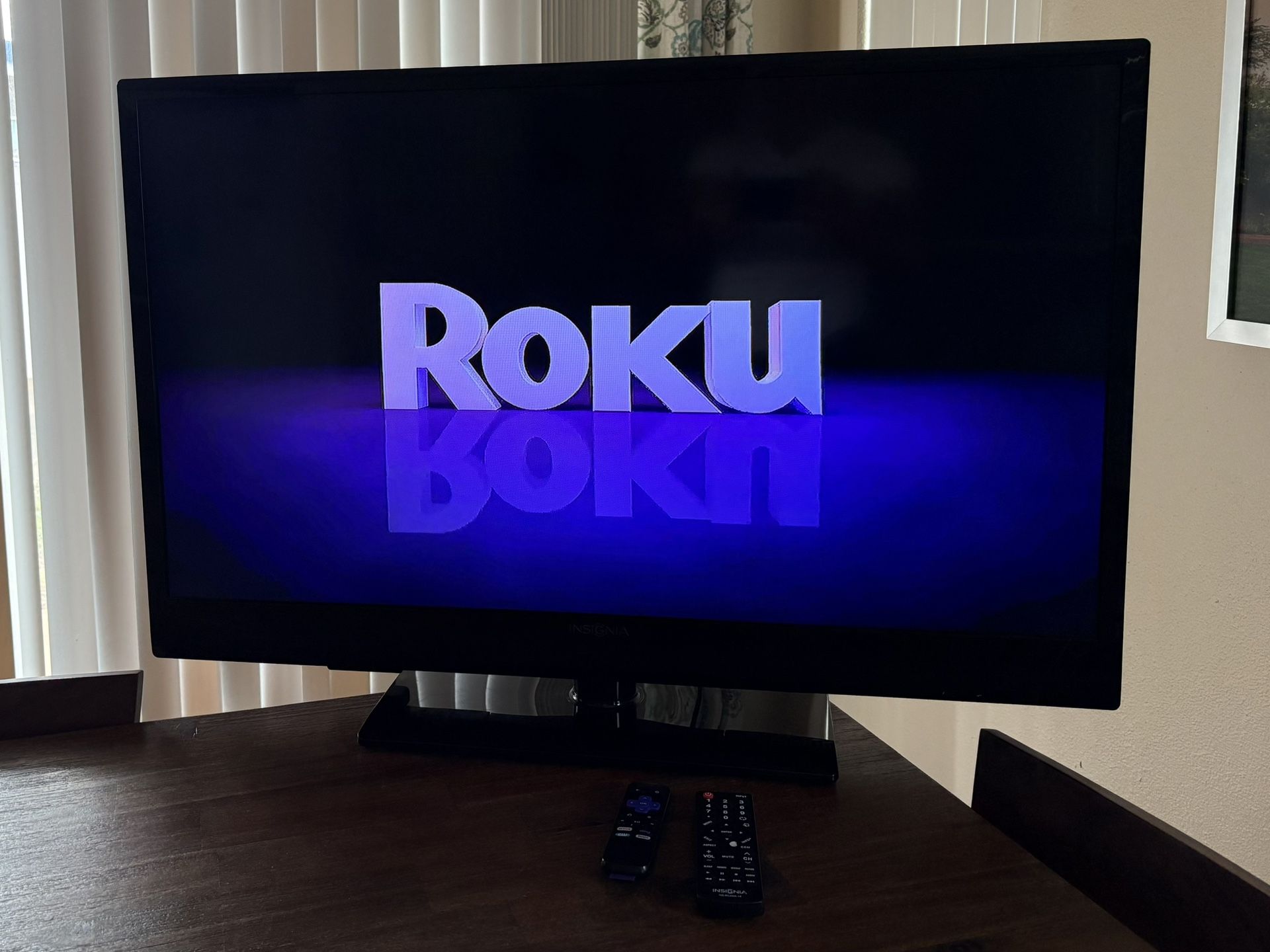 42” Insignia LCD TV + ROKU device