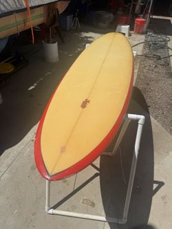 Liddle Surfboard “Thruster-Hull”