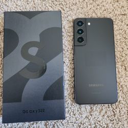 Legit: Samsung Galaxy S22 Unlocked - 128GB