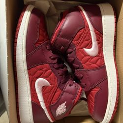 Air Jordan 1 Mid SE (GS) Gym Red/Pink Foam