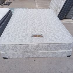 Queen Mattress And Box Spring 