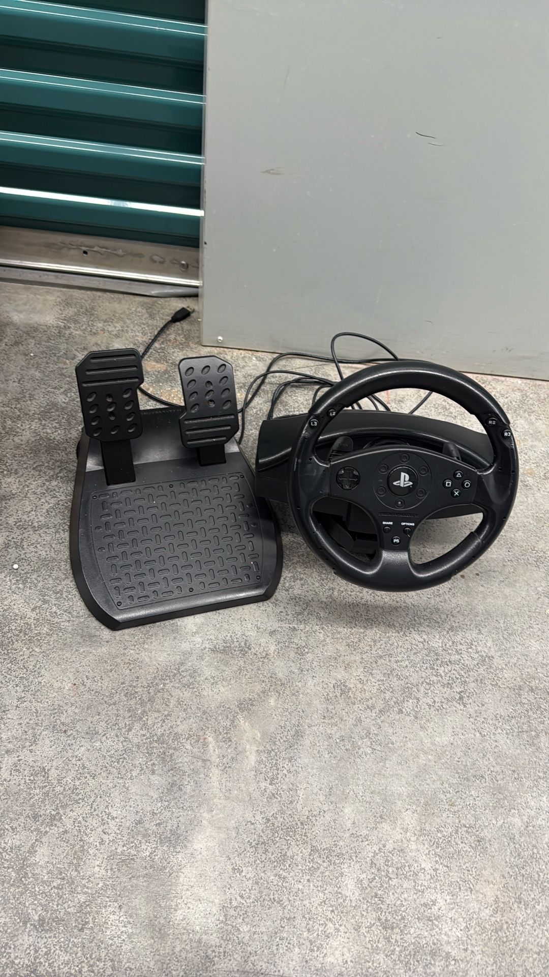 PS3-4 Steering Wheel And Pedals