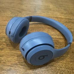 Beats Solo 3 Wireless-Blue-Great Condition 