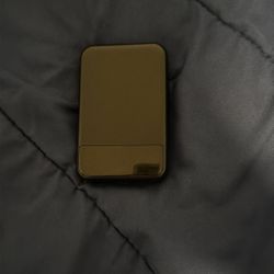 MAG Safe Portable Charger 