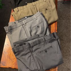 Men’s Size 40x32 Dress Pants By Haggar 