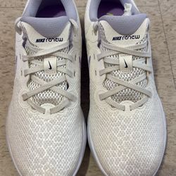Nike Renew Sneakers 