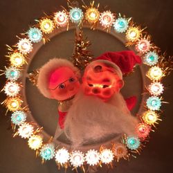 8” Mr & Mrs Santa Clause Wreath of Spinning Lights-Vintage Christmas