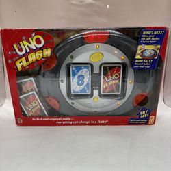 UNO Flash Electronic Card Game Mattel 2009 New
