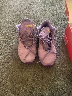 Nike LeBron Basketball Sneakers Purple size 9