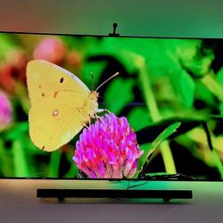 TV Samsung QLED 75" - Like New