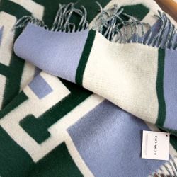 COACH Reversible Oversized Wool Scarf🧣