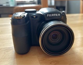 Fujifilm FinePix S2500HD Digital Camera – 18X Optical Zoom  Price: $45