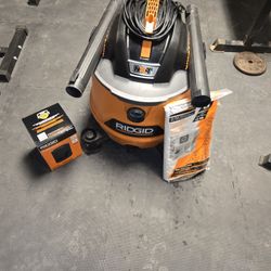 RIDGID Wet-Dry Shop Vac