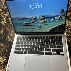 MacBook Air M4 Sky Blue  16GB RAM/256GB SSD–Like New