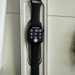 Apple Watch 7 Excellent Condition 