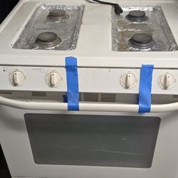 Maytag Stove - Gas Range