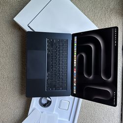 MacBook Air M2 8-Core CPU and 10-Core GPU 15" (Mid 2023) 1TB SSD 16 RAM 