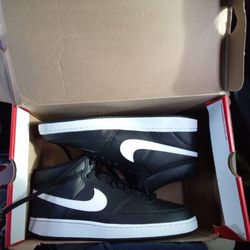 Nike Court Vision Mid Top Size 12