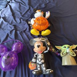 Disney Popcorn Buckets Grogu Sipper