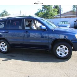 2002 Toyota Highlander $ 2,200