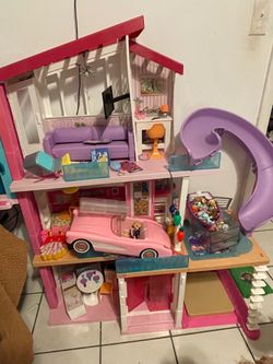 Barbie doll house