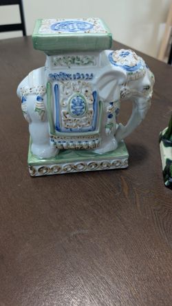 Se venden estos artículos,están en perfecto estado,escribir o llamar al (contact info removed)