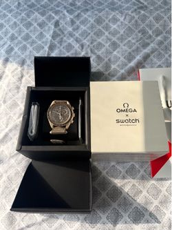Omega swatch Mission on earth