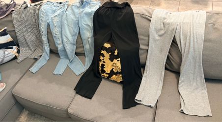 ***FREE WOMEN’S CLOTHES SIZE XXS-S***