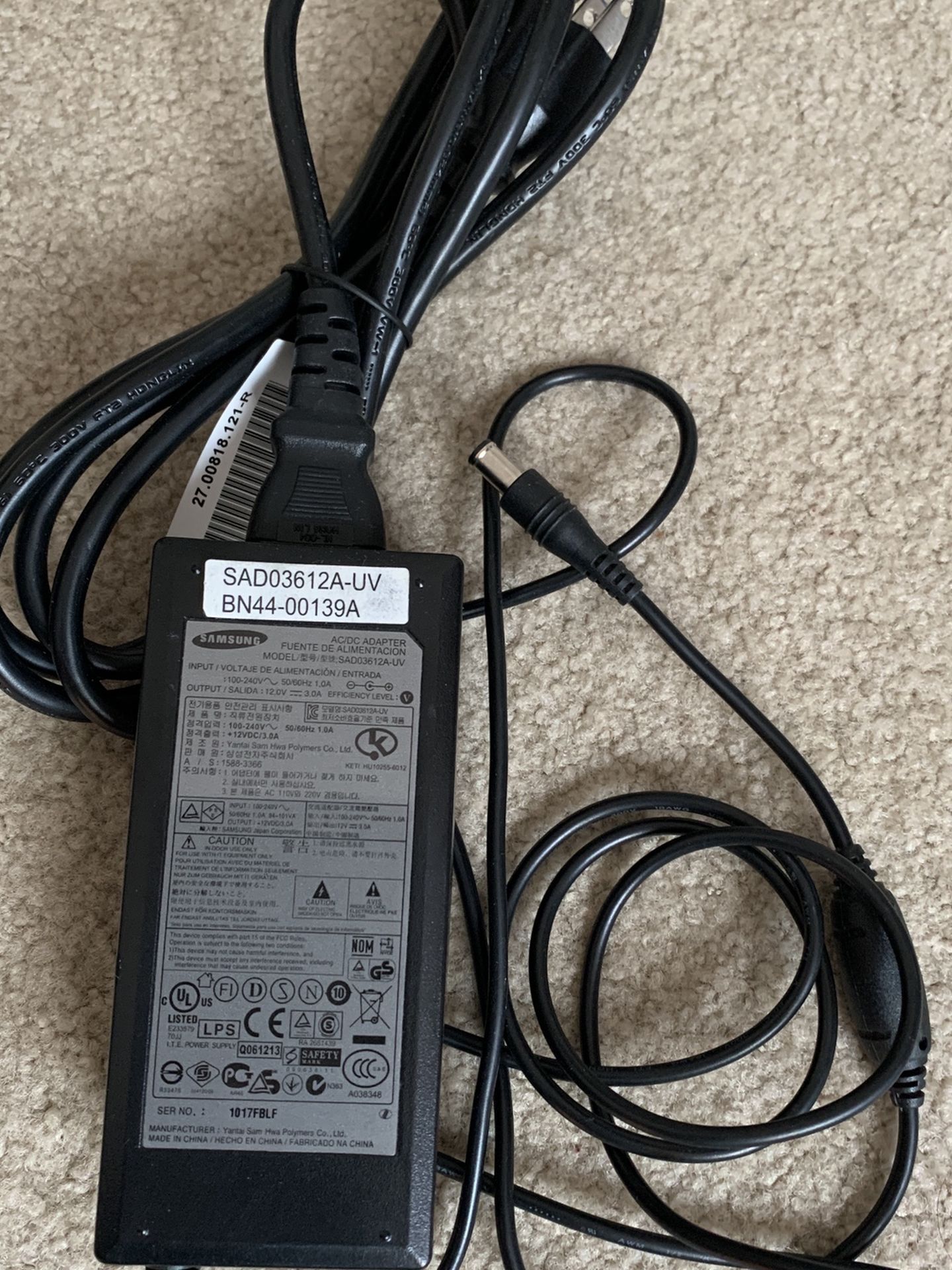 Samsung AC/DC Adapter (Laptop Charger) Laptop 